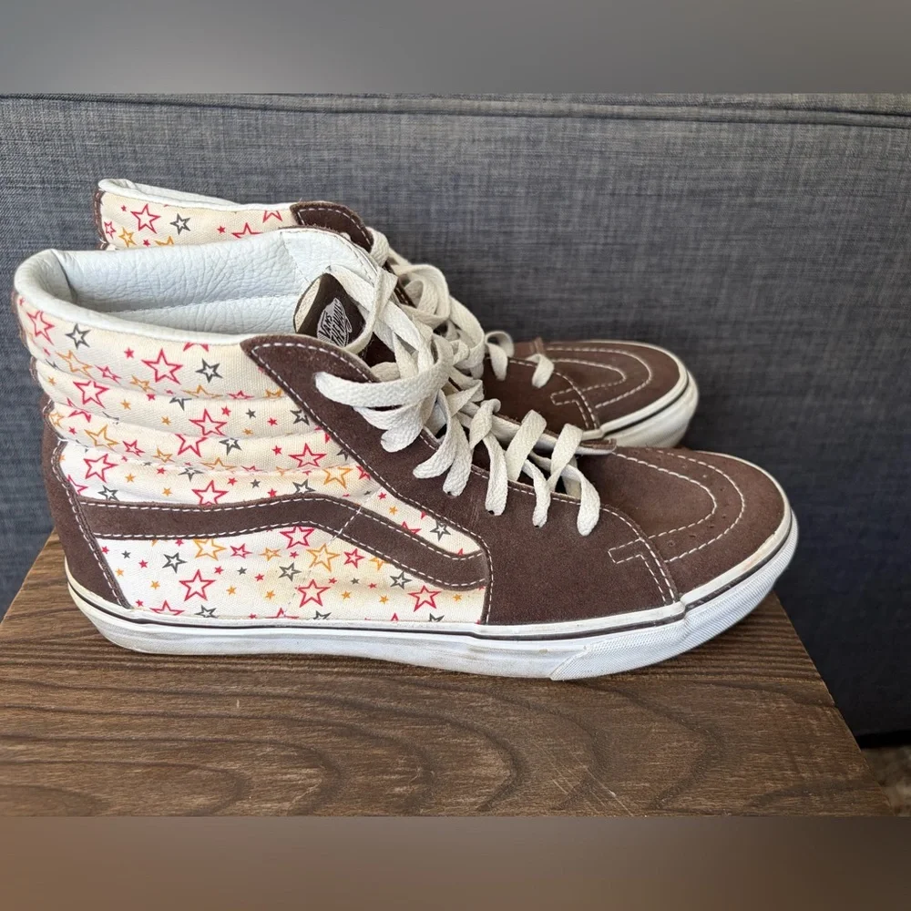 VAN’s hi-top sk8 size men’s 9/women’s 10.5 brown cream and stars - Picture 4 of 5